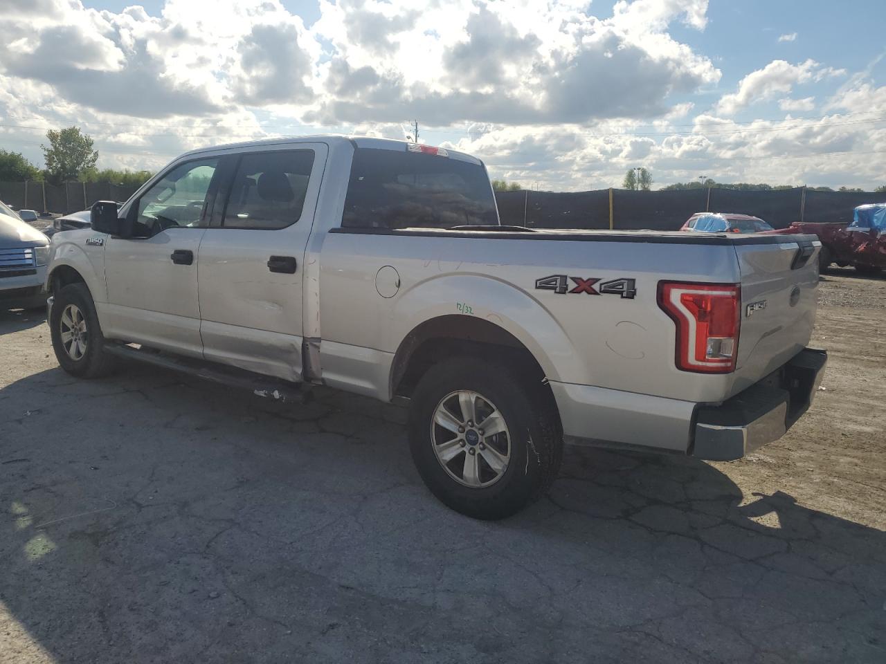 FORD F-150 SUPERCREW
