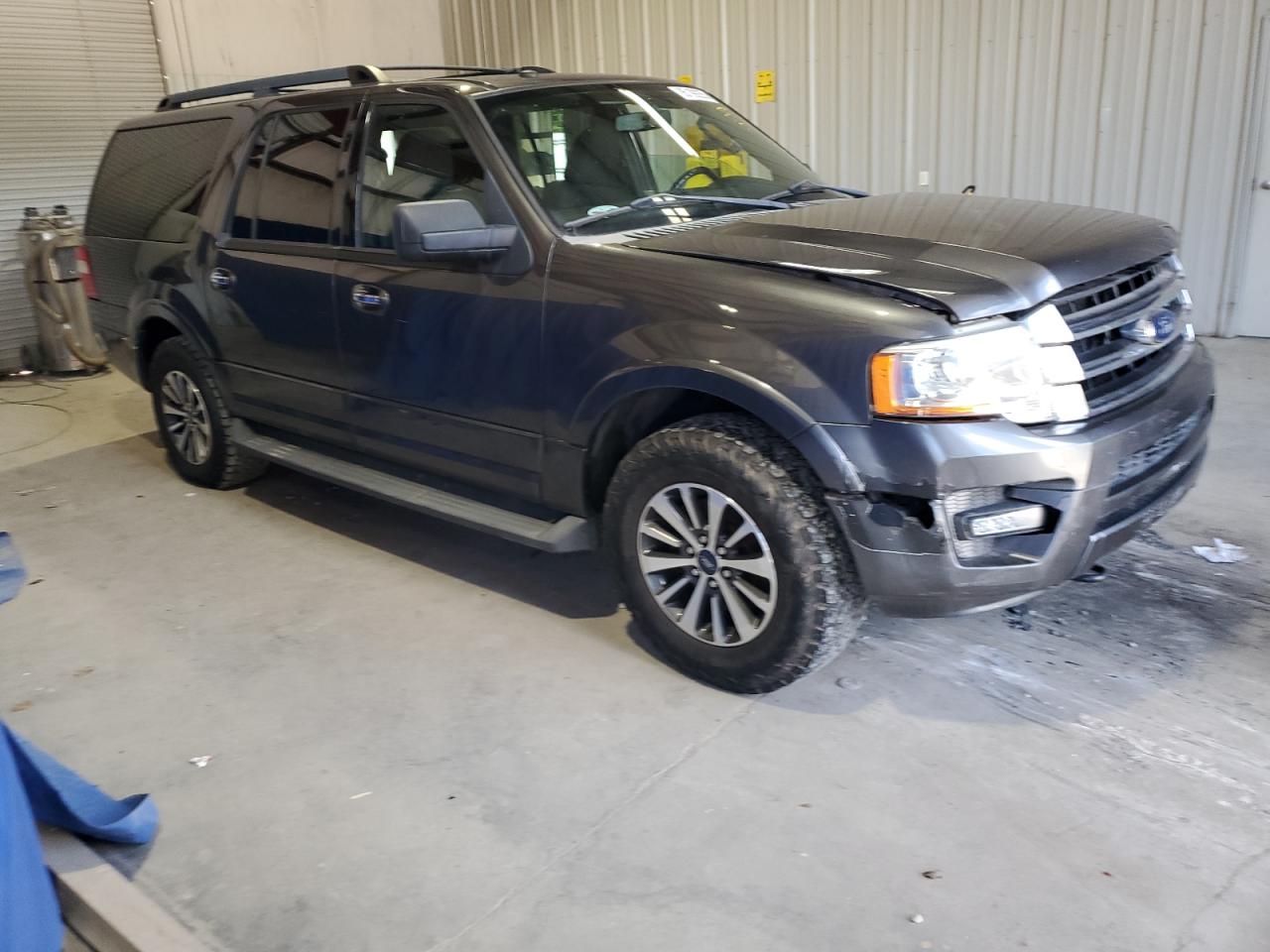 FORD EXPEDITION EL XLT
