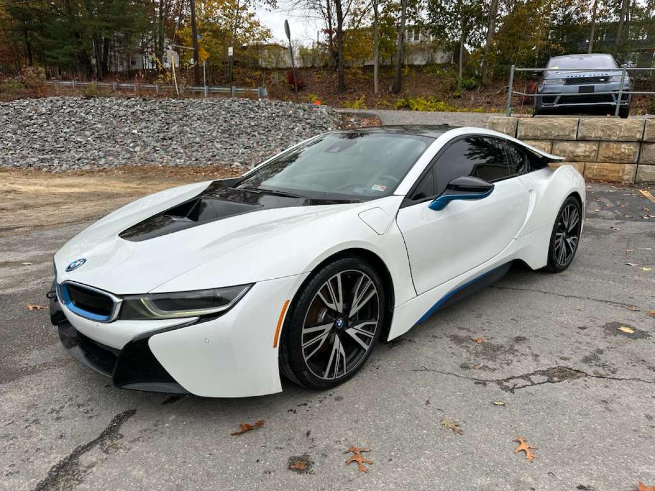 BMW I8