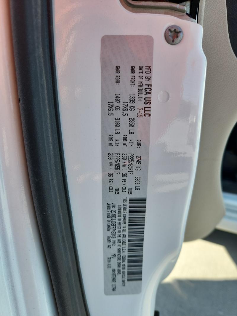 2015 CHRYSLER TOWN & COU 2C4RC1JG8FR743343