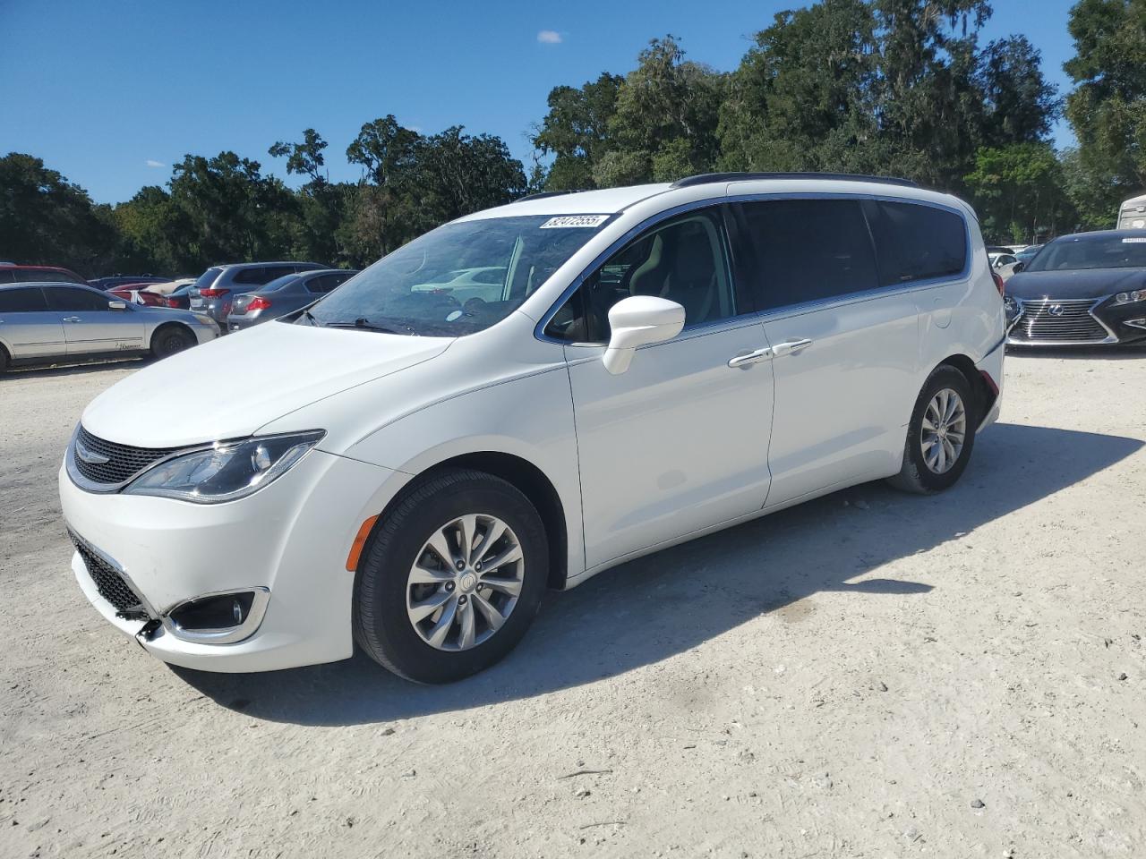 CHRYSLER PACIFICA TOURING PLUS