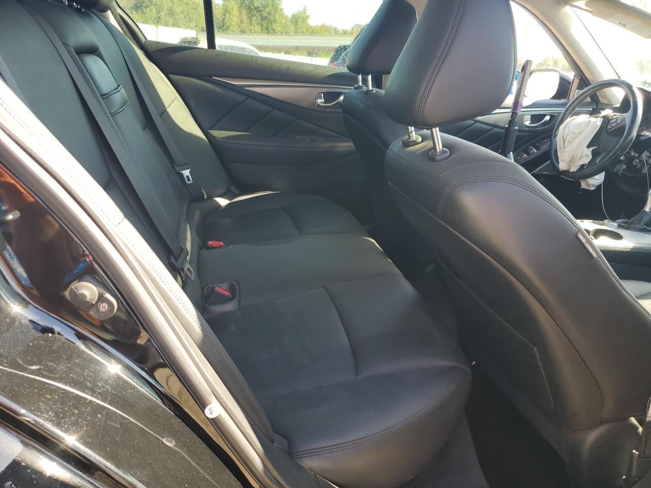 INFINITI Q50 PREMIUM