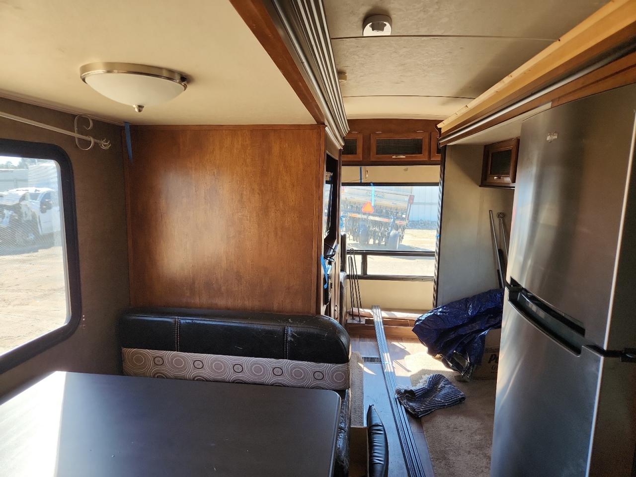 Lot #3284011847 2017 FVVB TRAVEL TR