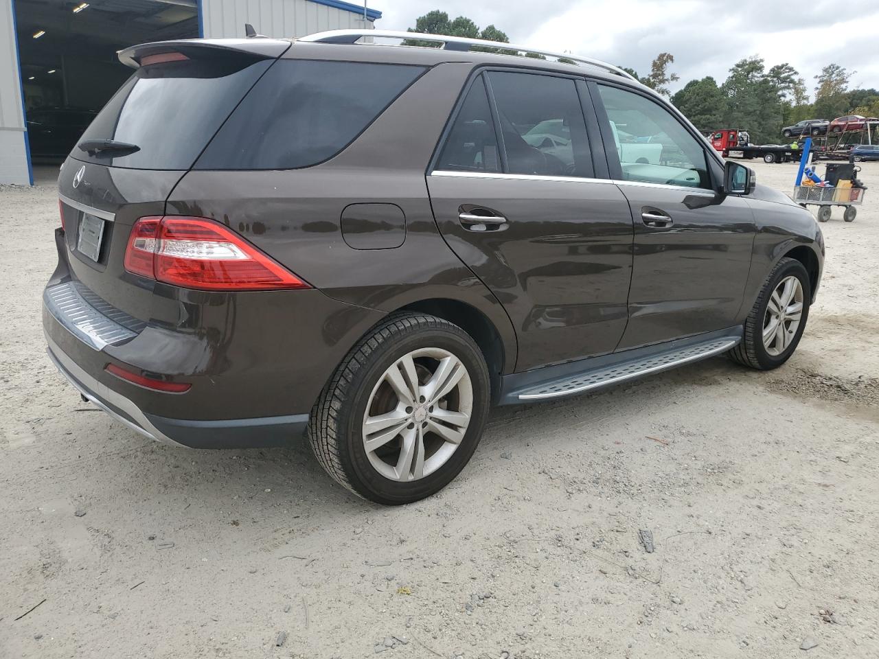 MERCEDES-BENZ M-CLASS 350