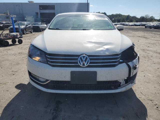 2015 VOLKSWAGEN PASSAT SE - 1VWBT7A30FC011800