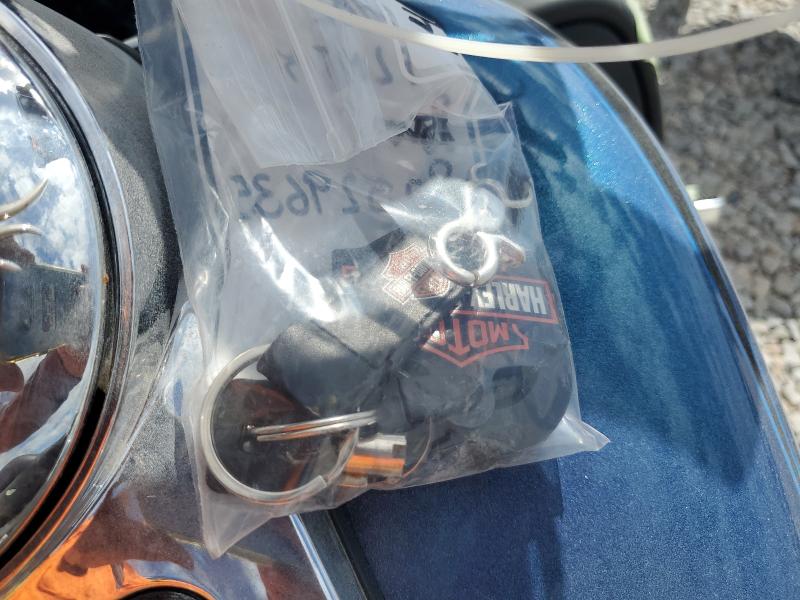 2014 HARLEY-DAVIDSON FLH 1HD1KEL18EB689392