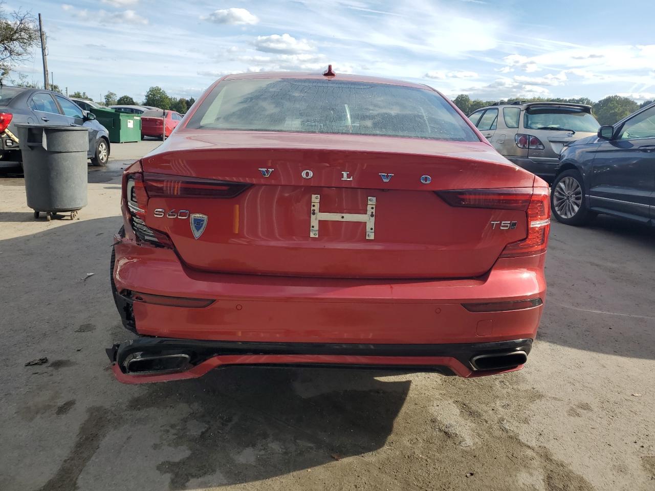 VOLVO S60 T5 MOMENTUM