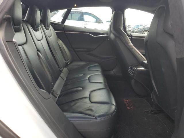 2016 TESLA MODEL S 5YJSA1E12GF156565