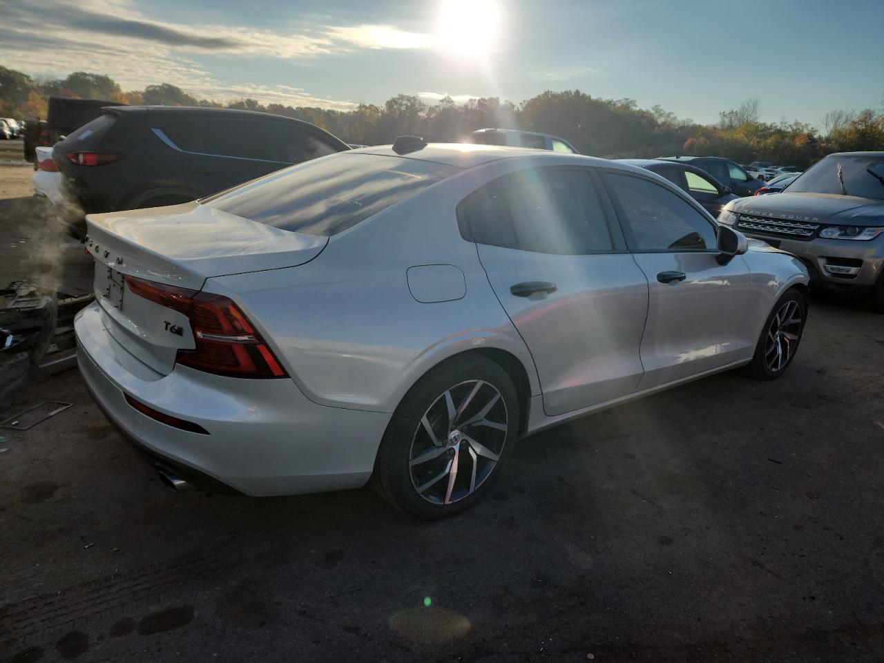 VOLVO S60 T6 MOMENTUM