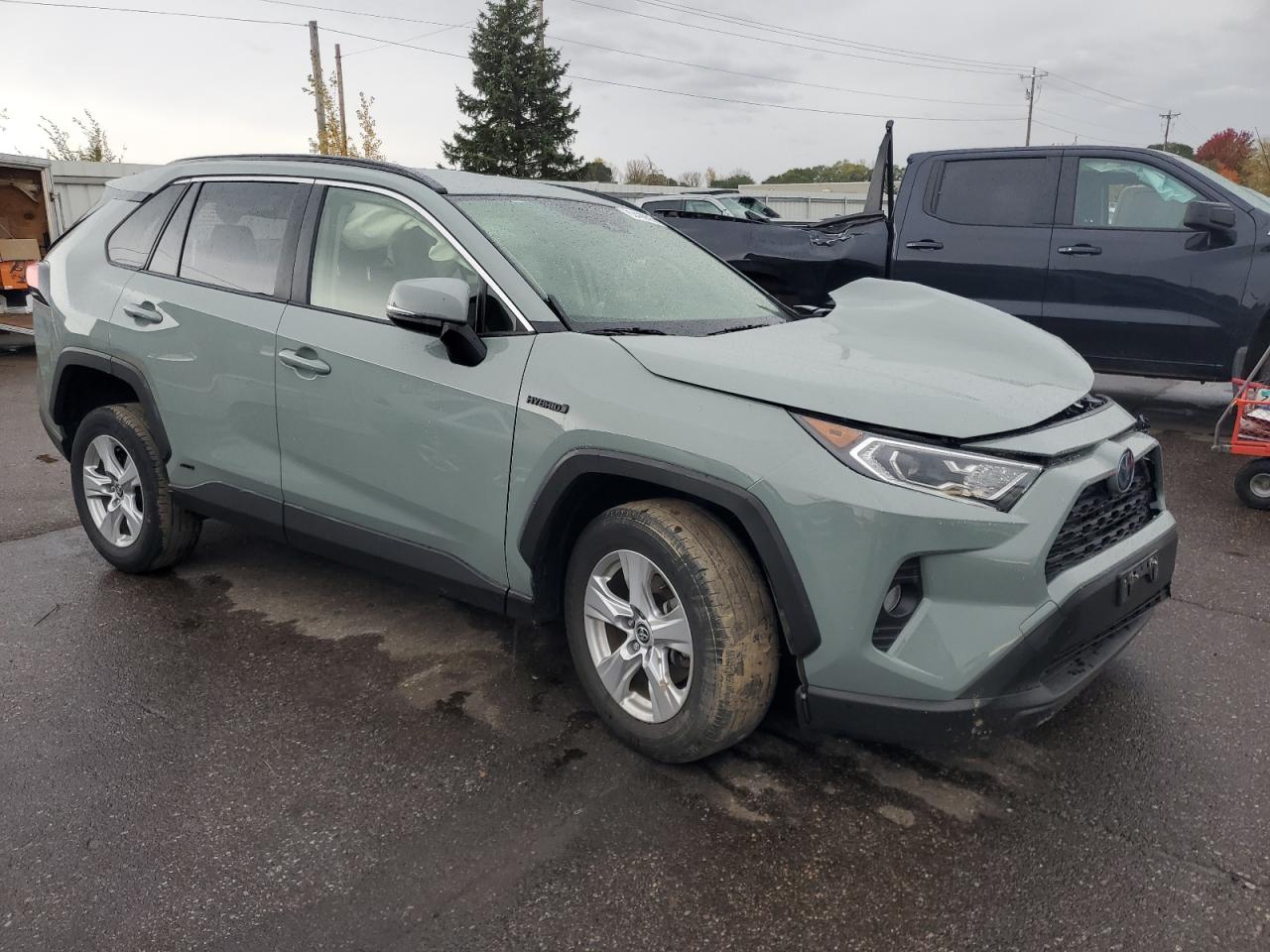 TOYOTA RAV4 XLE