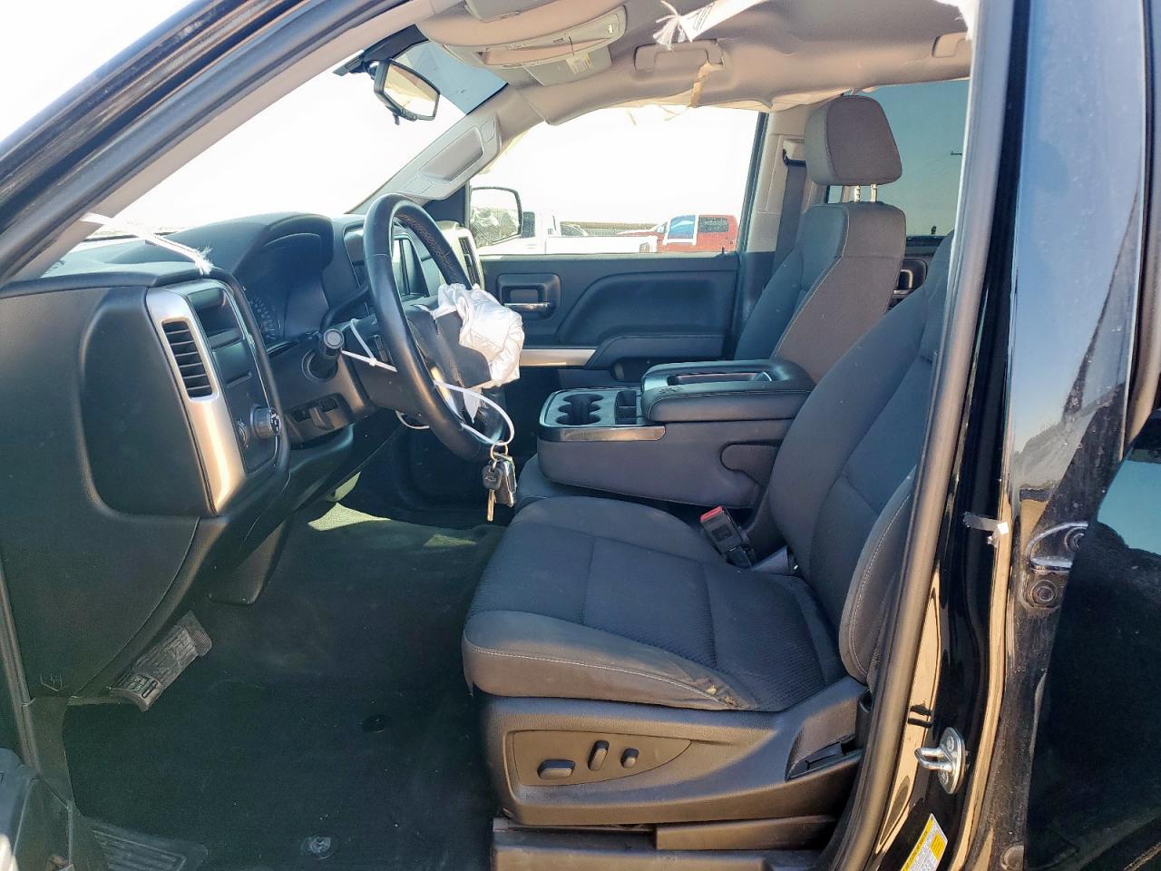 CHEVROLET SILVERADO C1500 LT