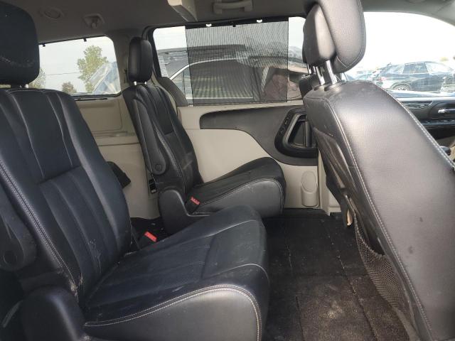 2015 CHRYSLER TOWN & COU - 2C4RC1CG0FR655948