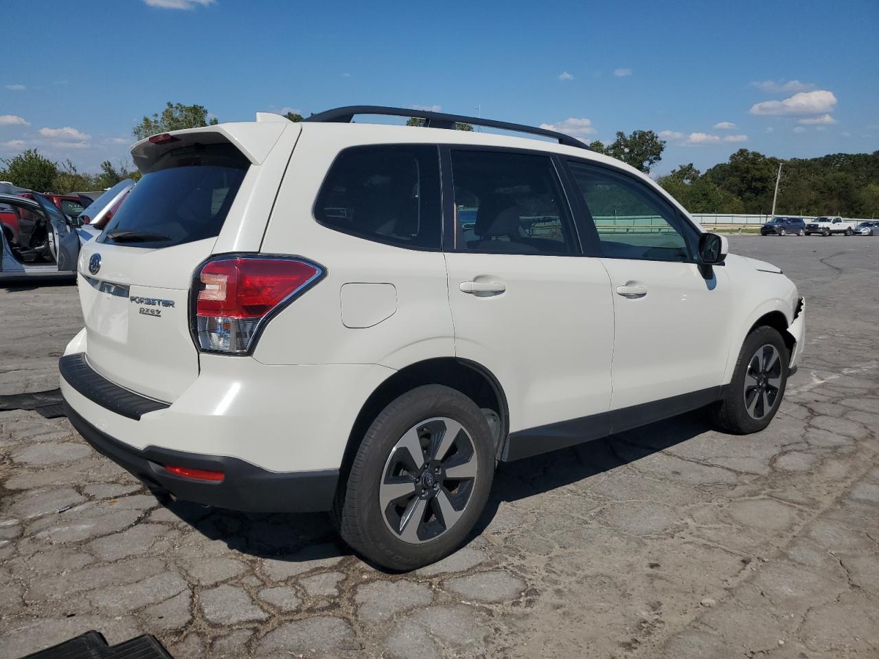 SUBARU FORESTER 2.5I PREMIUM