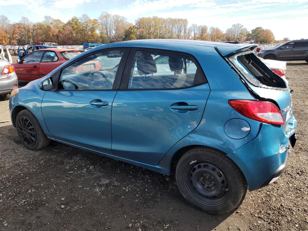 MAZDA 2