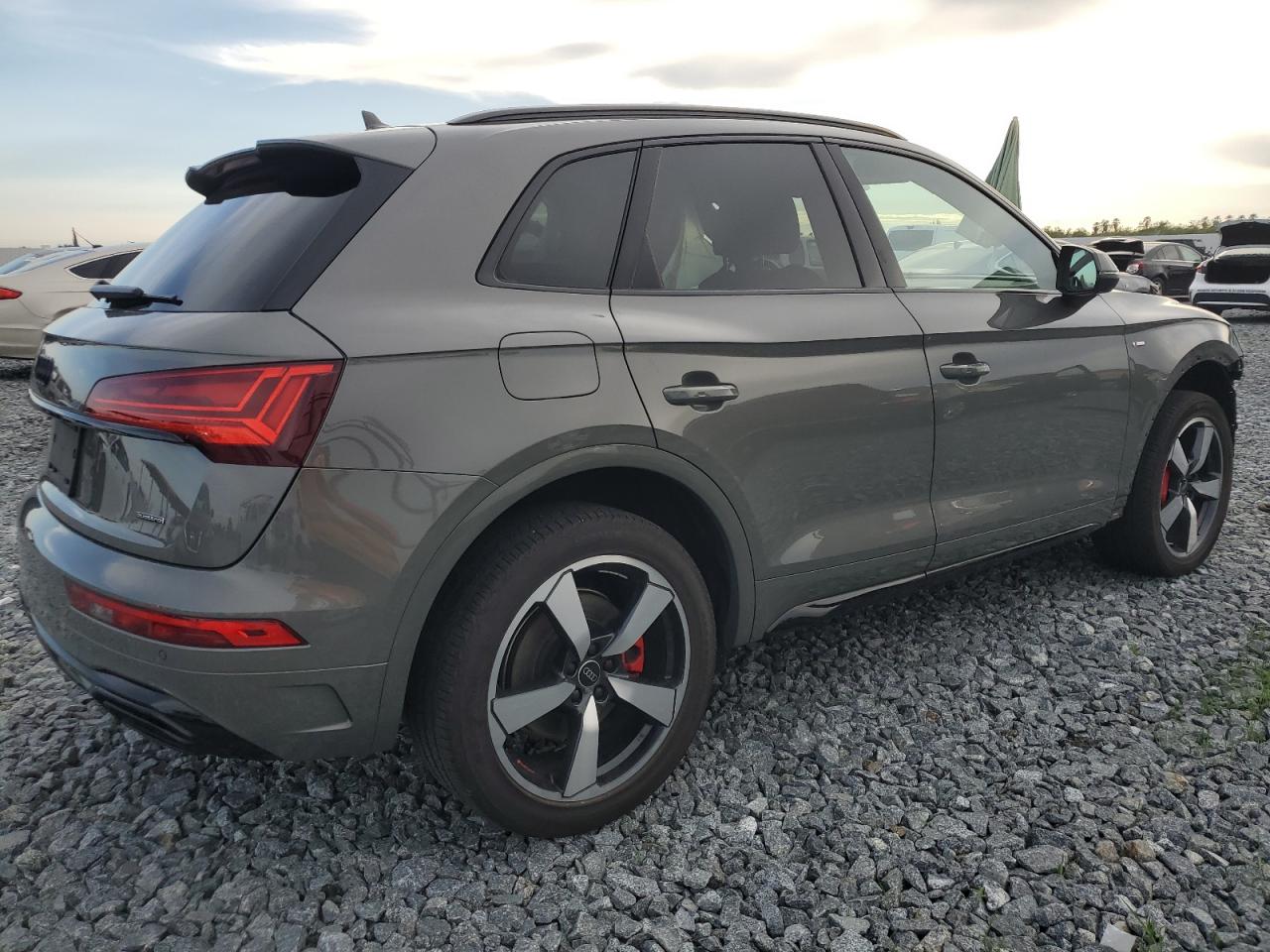 AUDI Q5 PREMIUM PLUS 45
