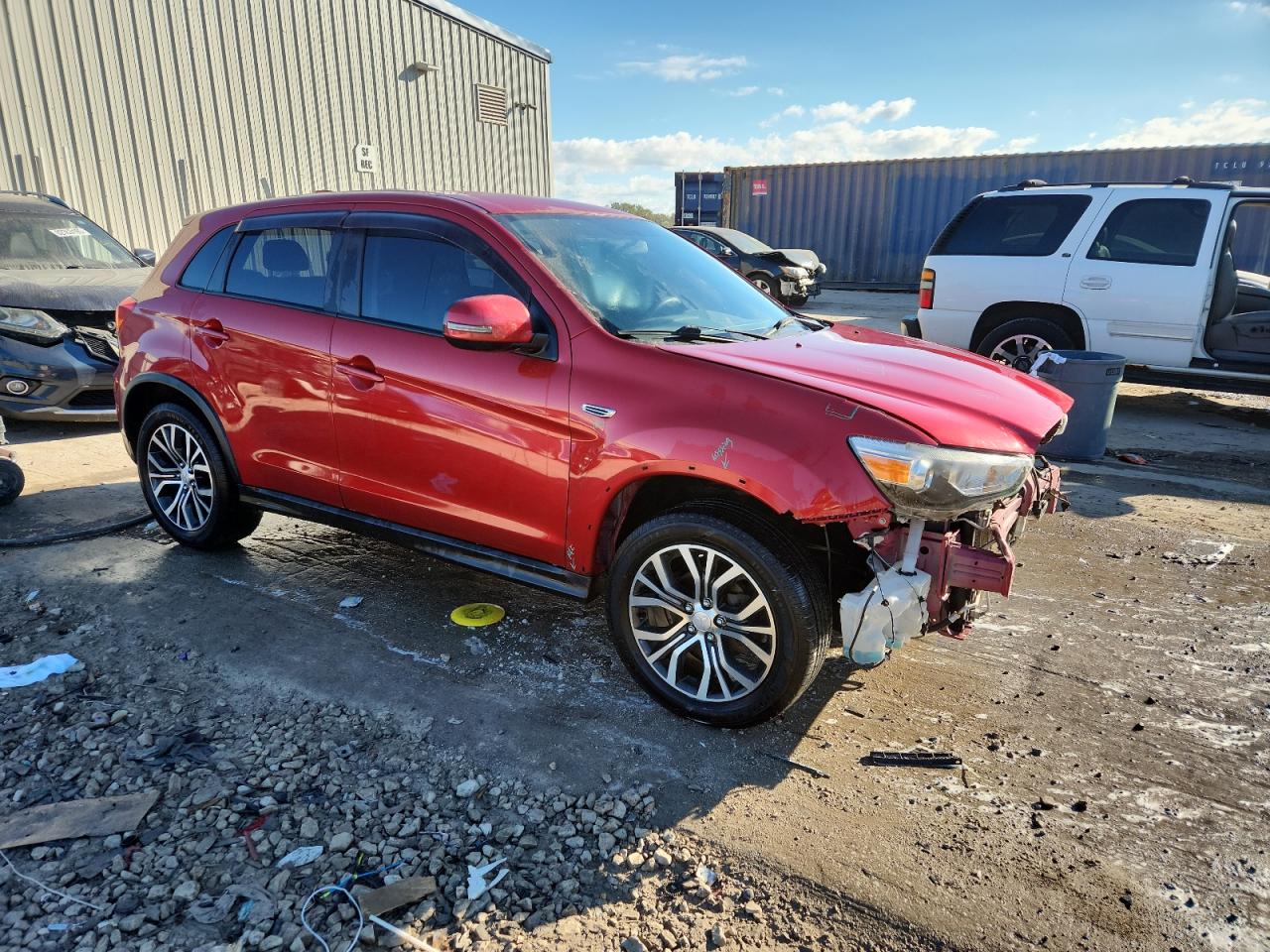 MITSUBISHI OUTLANDER ES