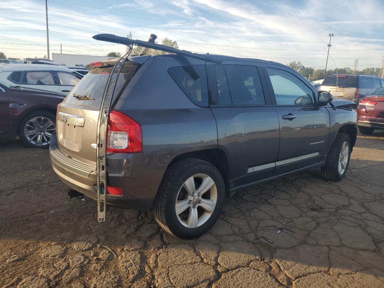 JEEP COMPASS LATITUDE