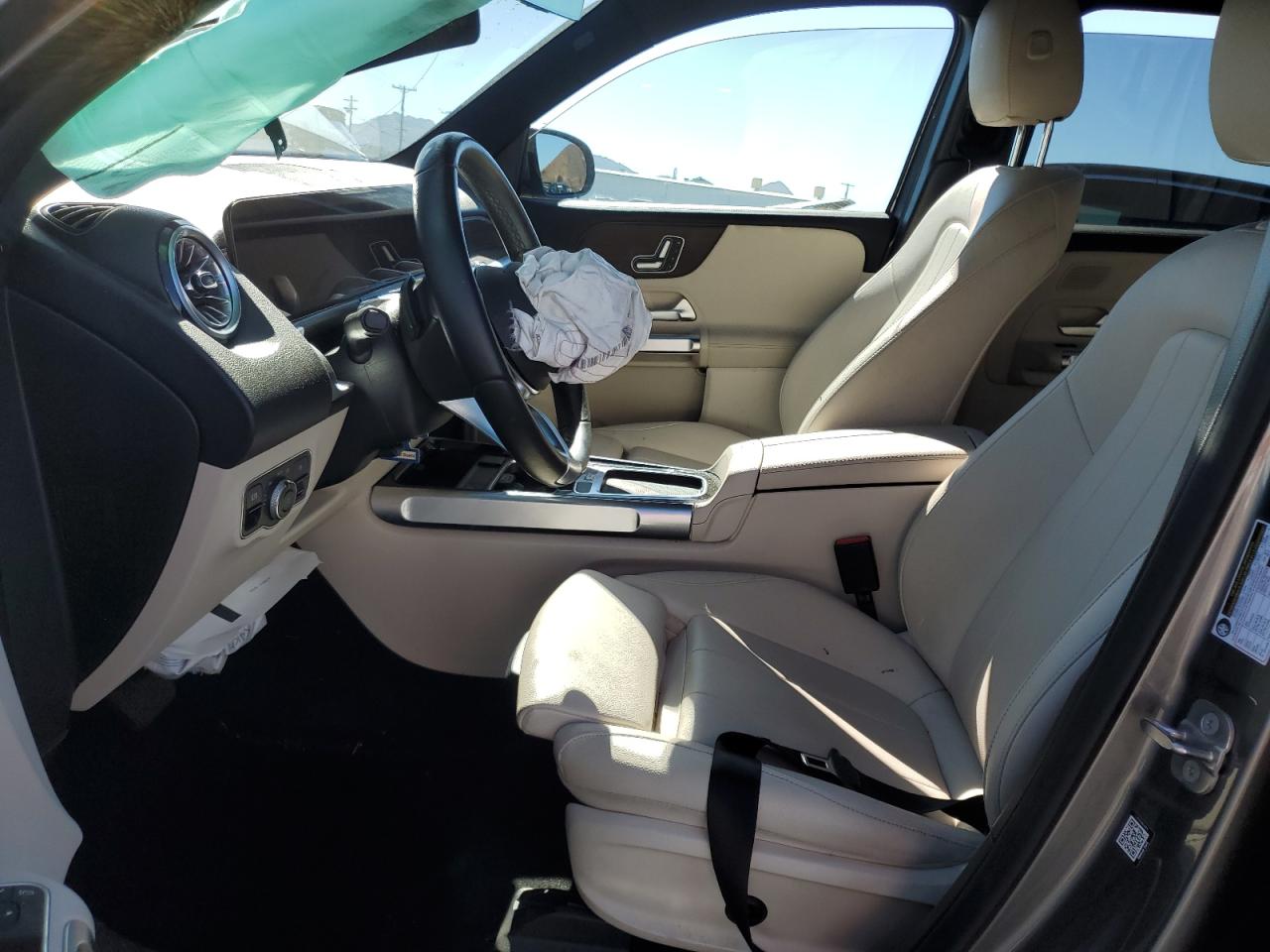 MERCEDES-BENZ EQB 250+