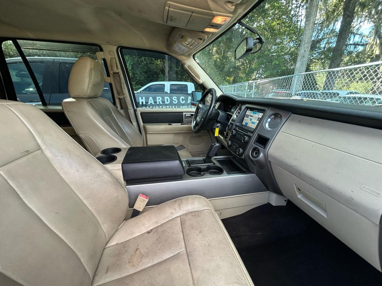 FORD EXPEDITION EL XLT