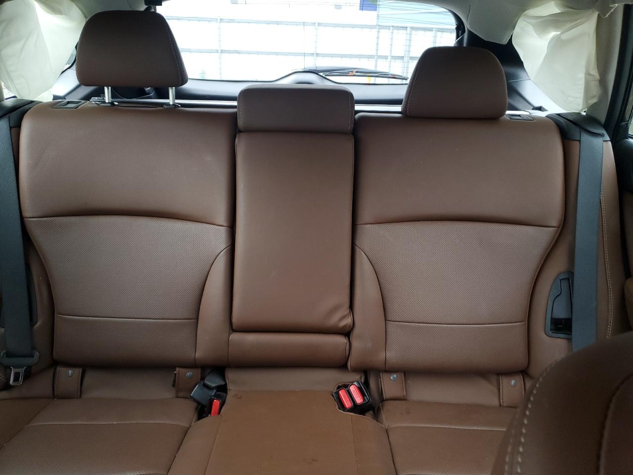 SUBARU OUTBACK TOURING