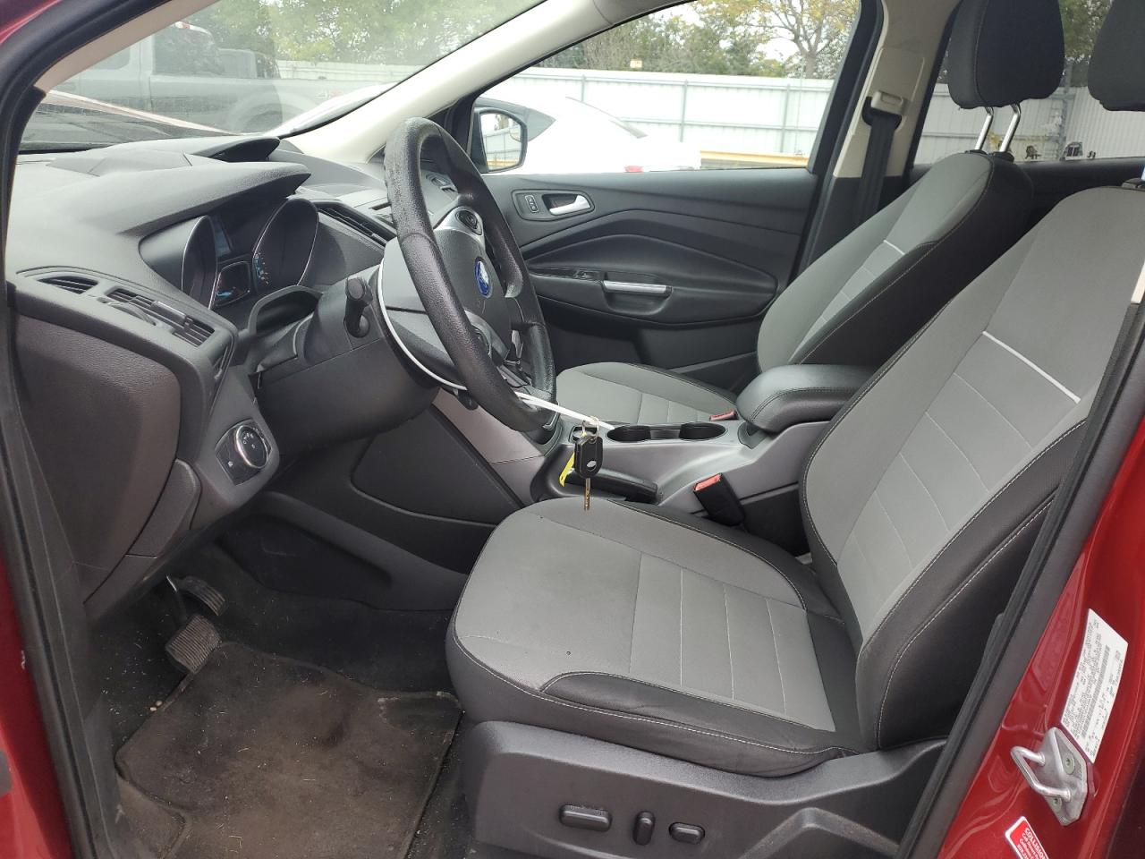 FORD ESCAPE SE