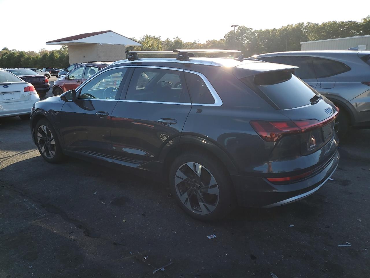 AUDI E-TRON PREMIUM