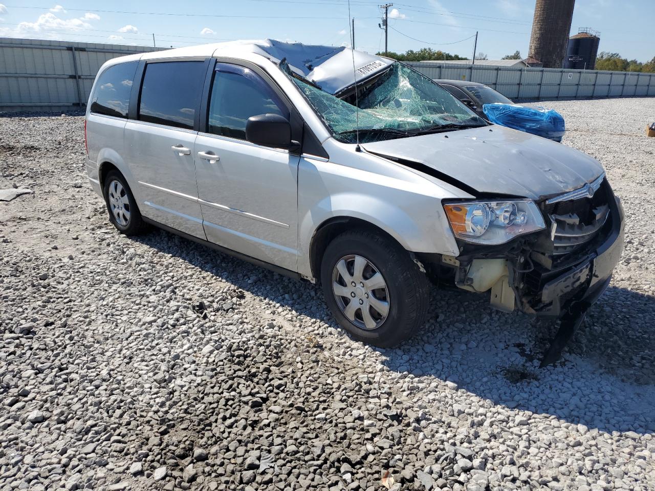 CHRYSLER TOWN & COUNTRY LX