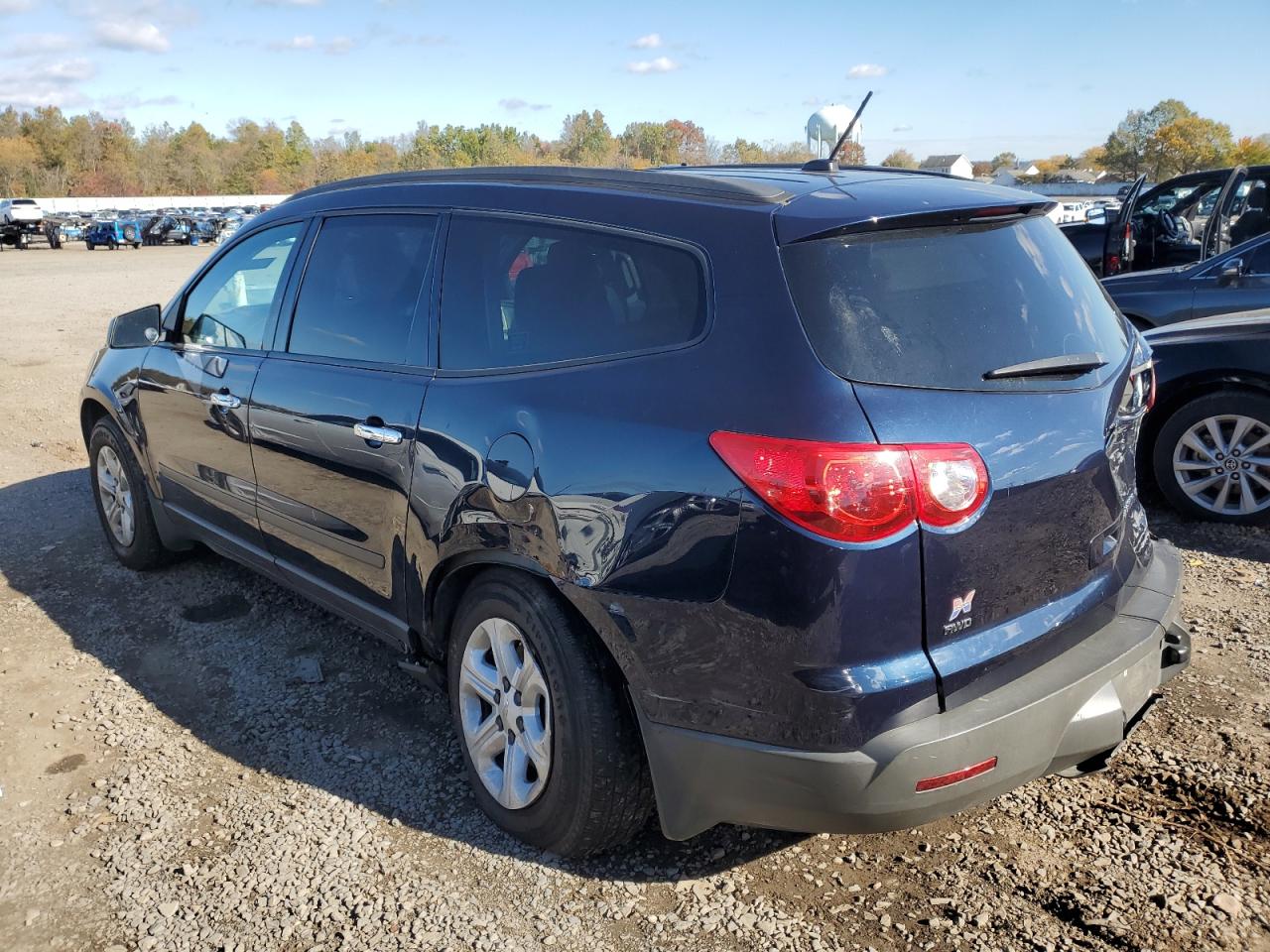 CHEVROLET TRAVERSE LS