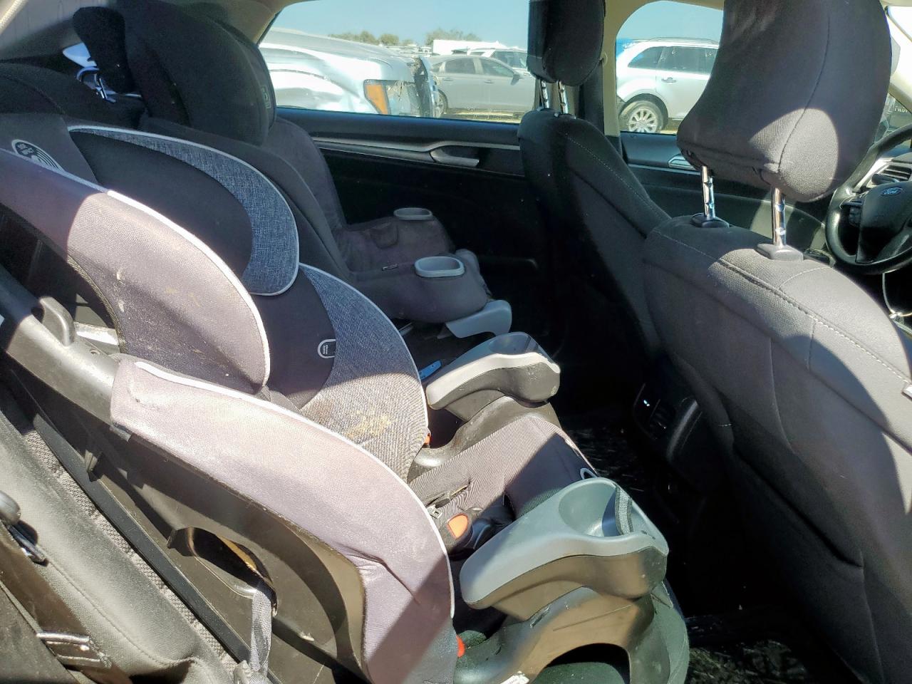 FORD FUSION SE HYBRID