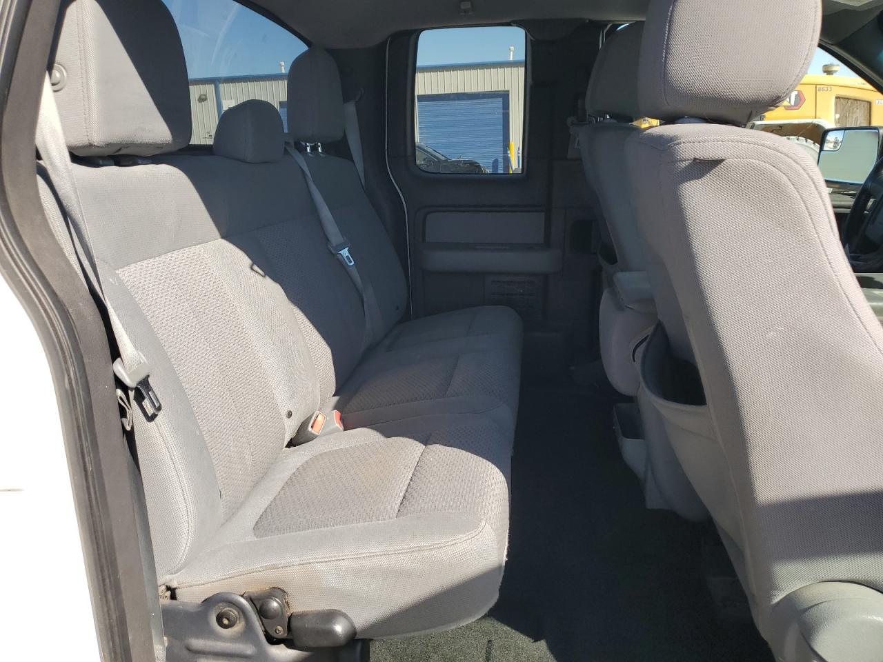 FORD F-150 SUPER CAB