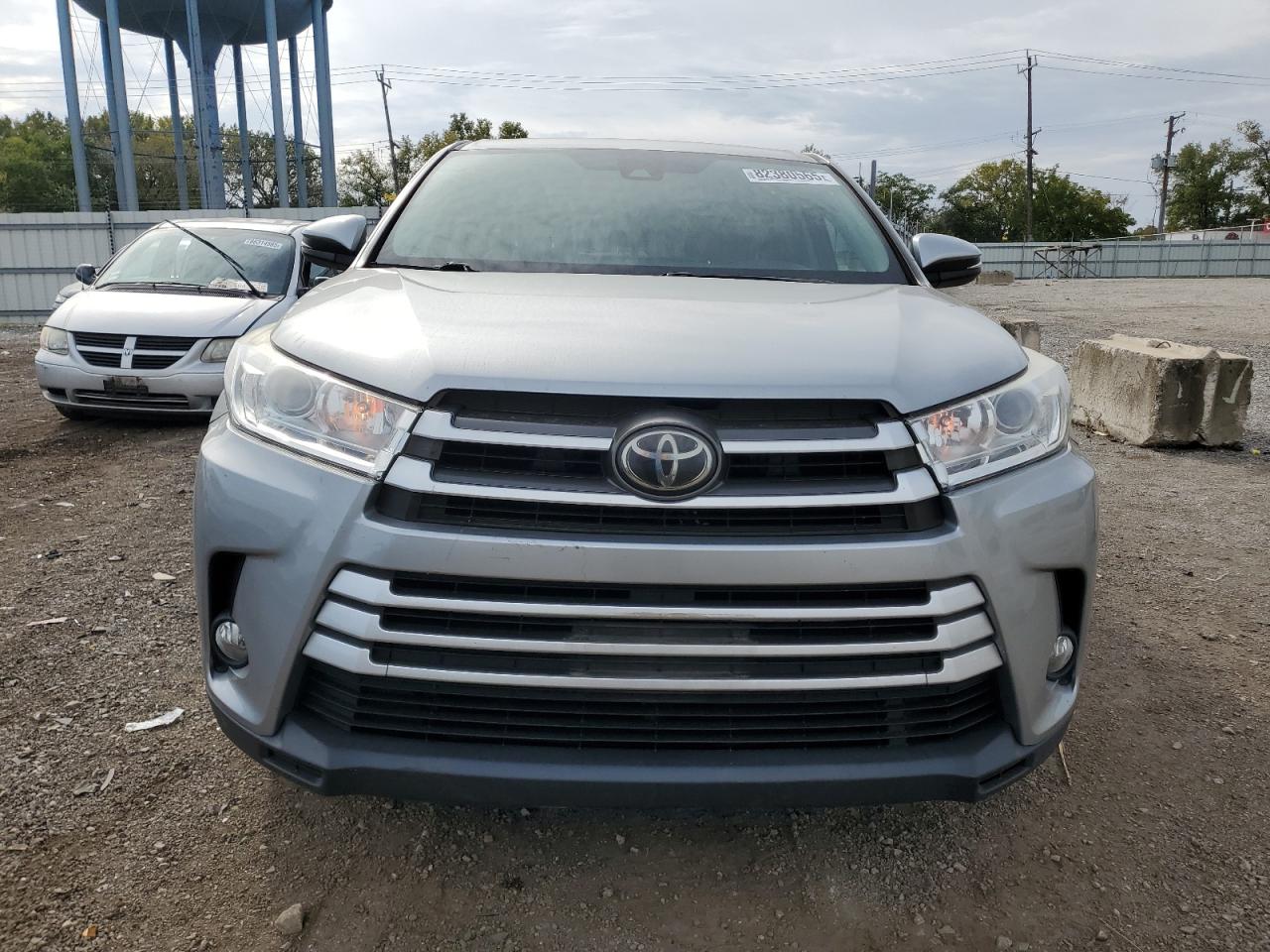TOYOTA HIGHLANDER LE