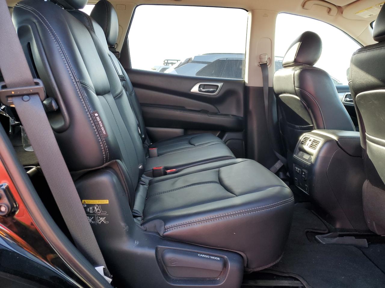 NISSAN PATHFINDER SL