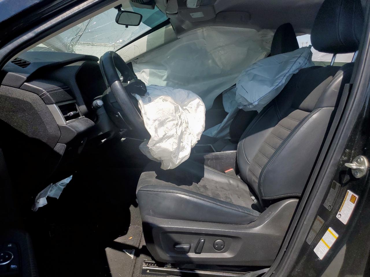 MITSUBISHI OUTLANDER SE