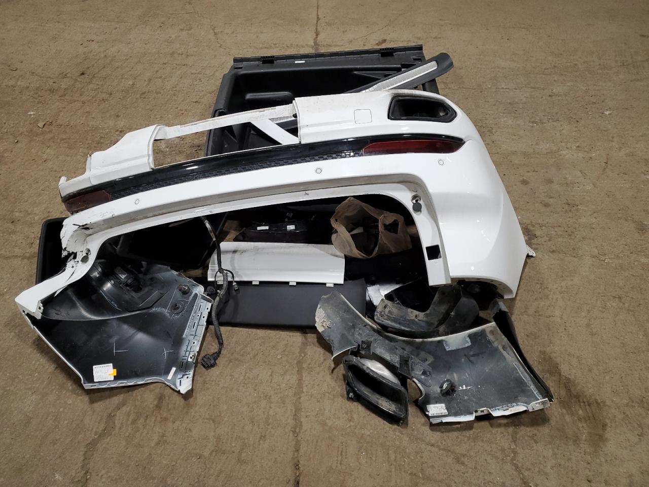 JEEP GRAND CHEROKEE SUMMIT