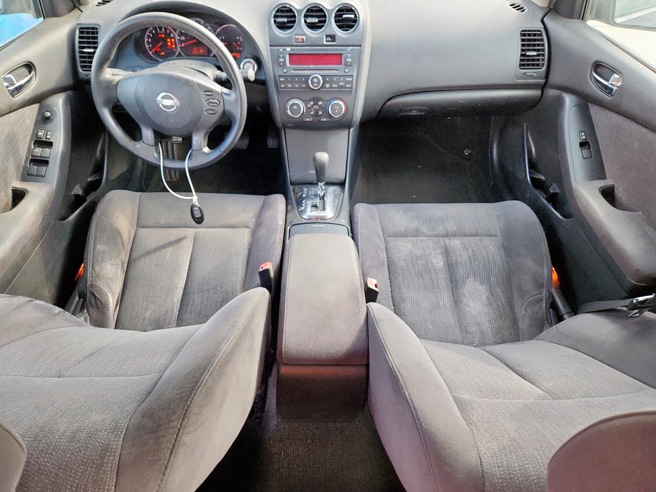 NISSAN ALTIMA BASE