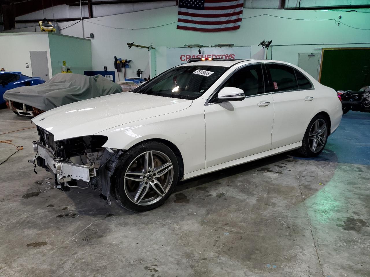 MERCEDES-BENZ E-CLASS 300