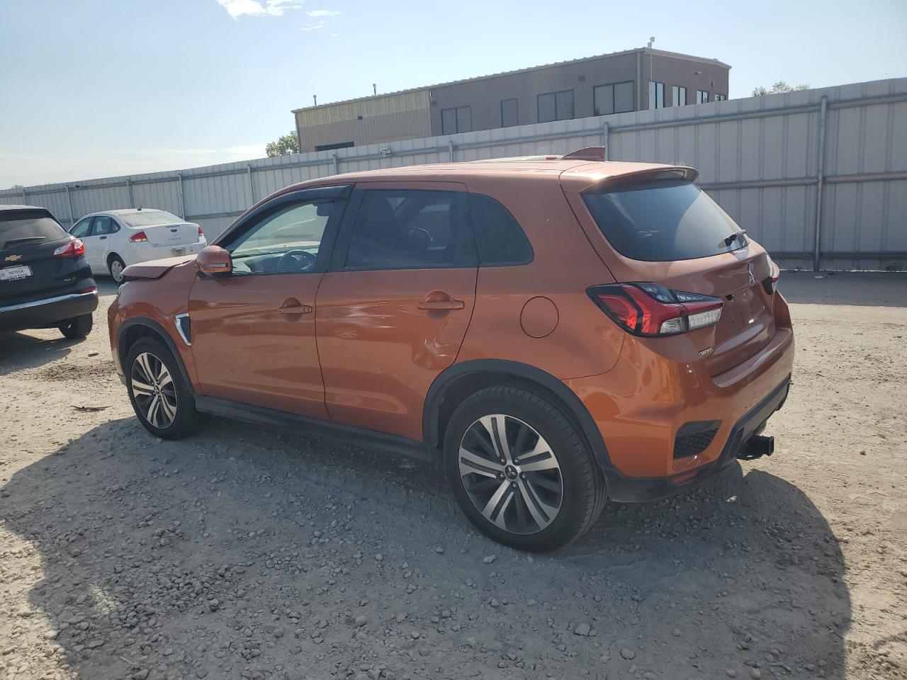 MITSUBISHI OUTLANDER ES