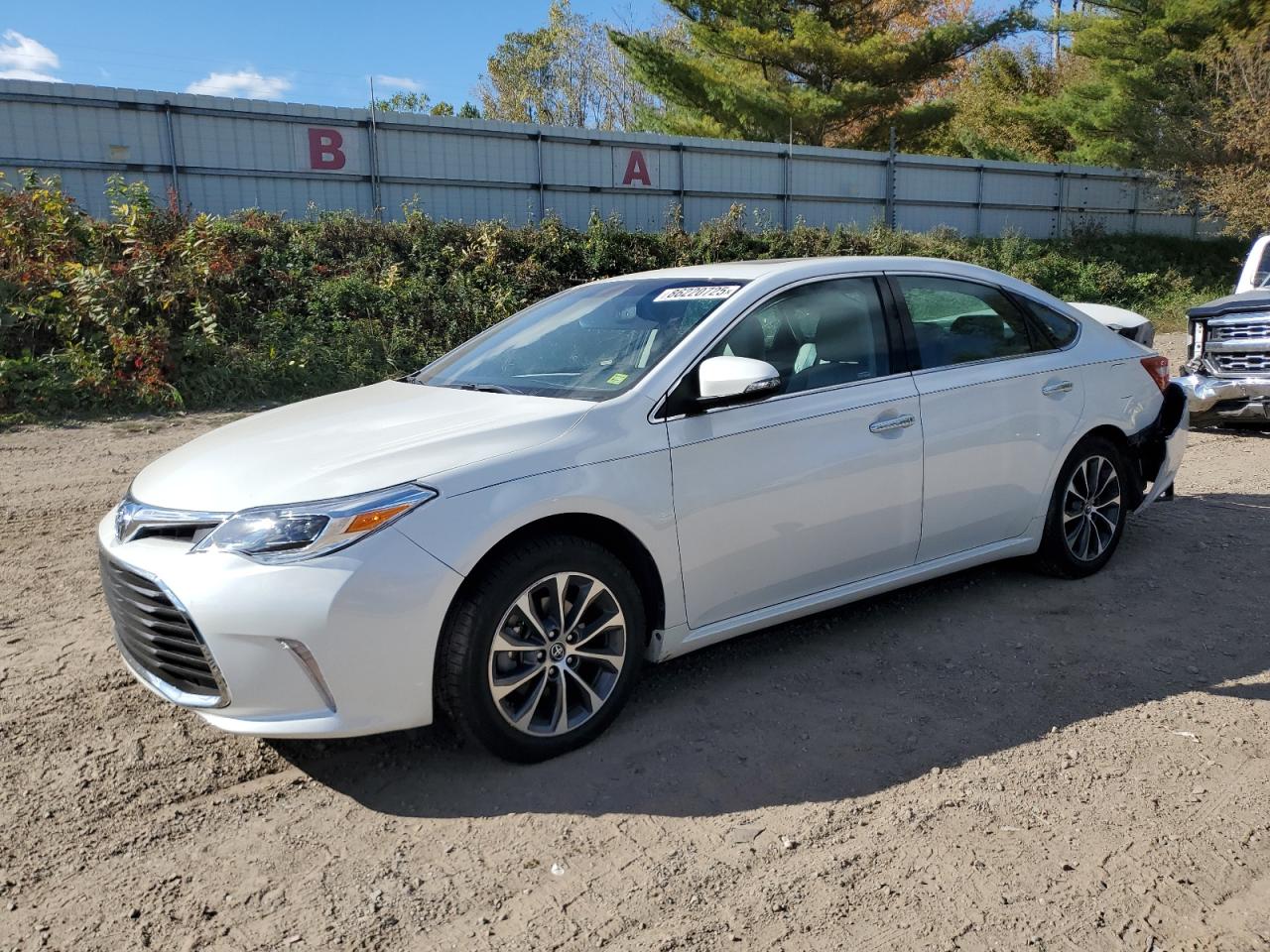 TOYOTA AVALON XLE