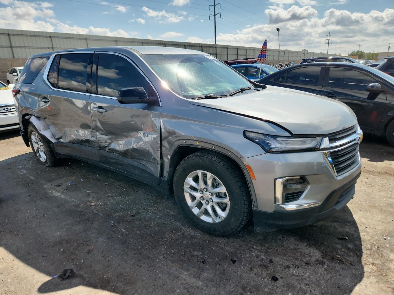 CHEVROLET TRAVERSE LS