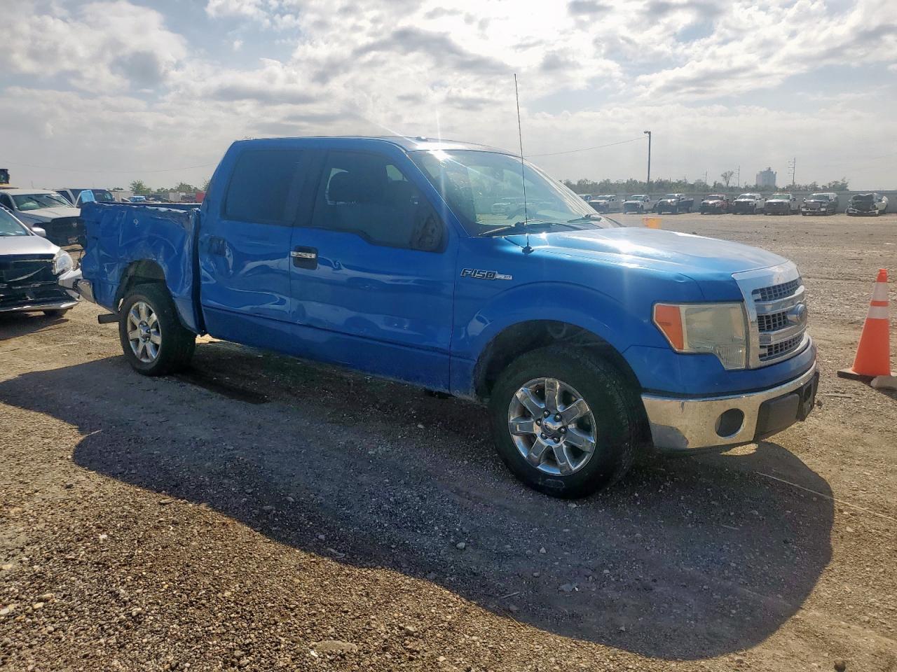 FORD F-150 SUPERCREW