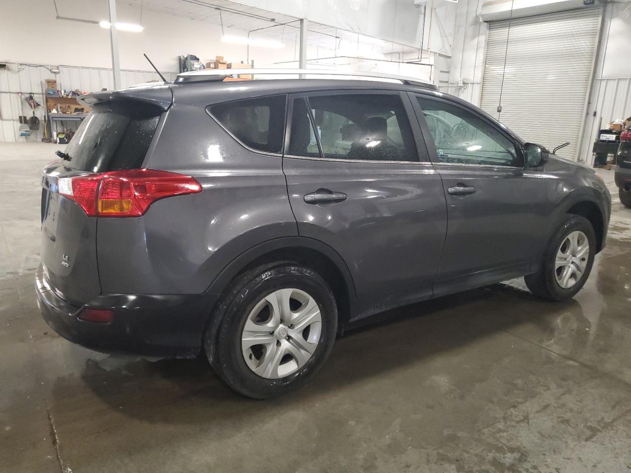 TOYOTA RAV4 LE