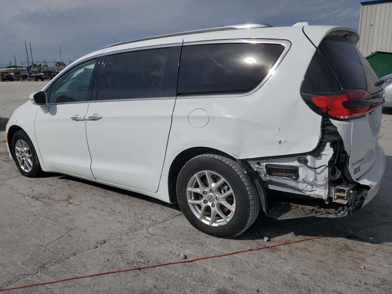 CHRYSLER PACIFICA TOURING L