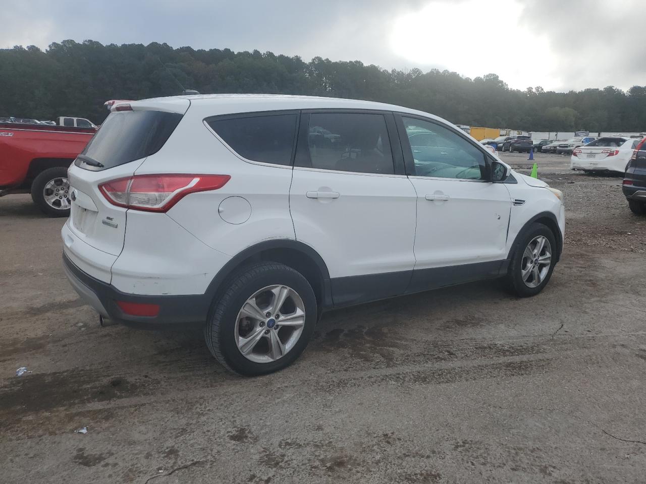 FORD ESCAPE SE