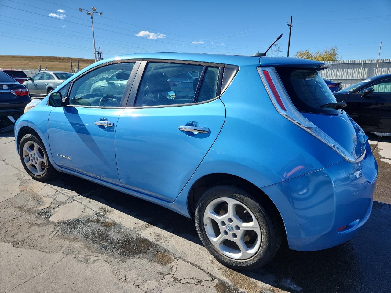 NISSAN LEAF S