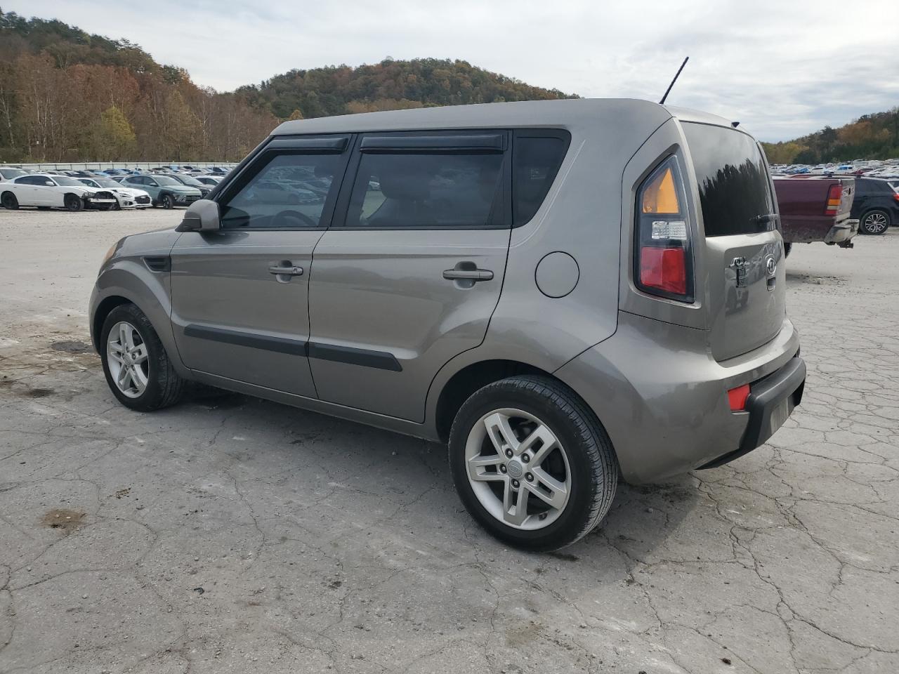 KIA SOUL +