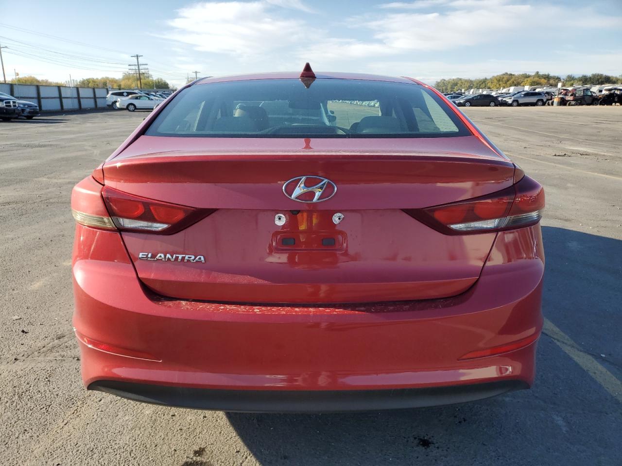 HYUNDAI ELANTRA SE