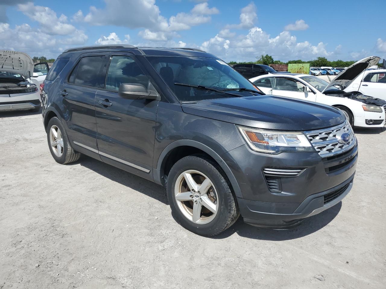 FORD EXPLORER XLT