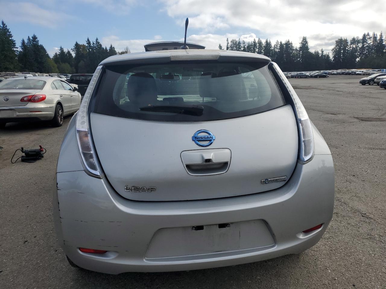 NISSAN LEAF SV
