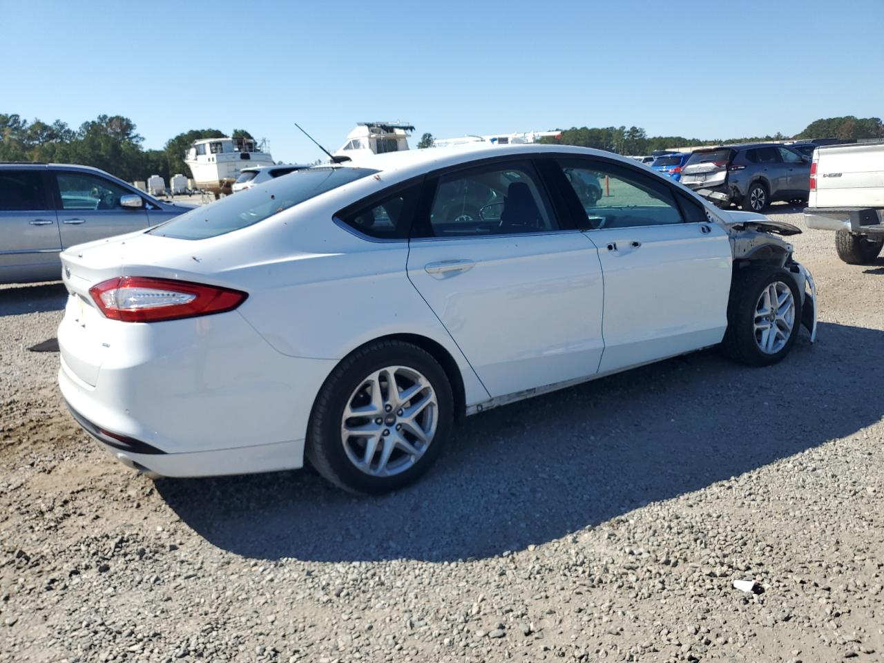 FORD FUSION SE