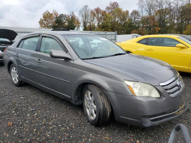 2005 TOYOTA AVALON XL #3291333190